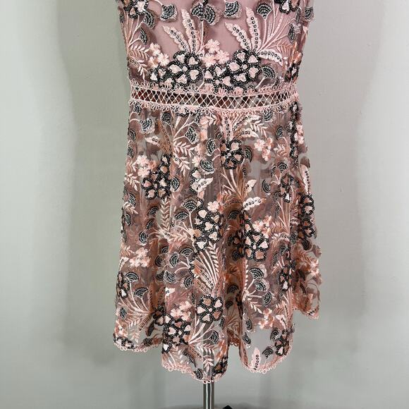 NBD | Revolve Felicity Pink Embroidered Floral Mermaid Halter Cocktail Dress M - Picture 10 of 12